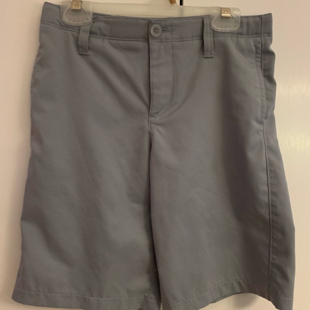 Boys Under Armour shorts 10